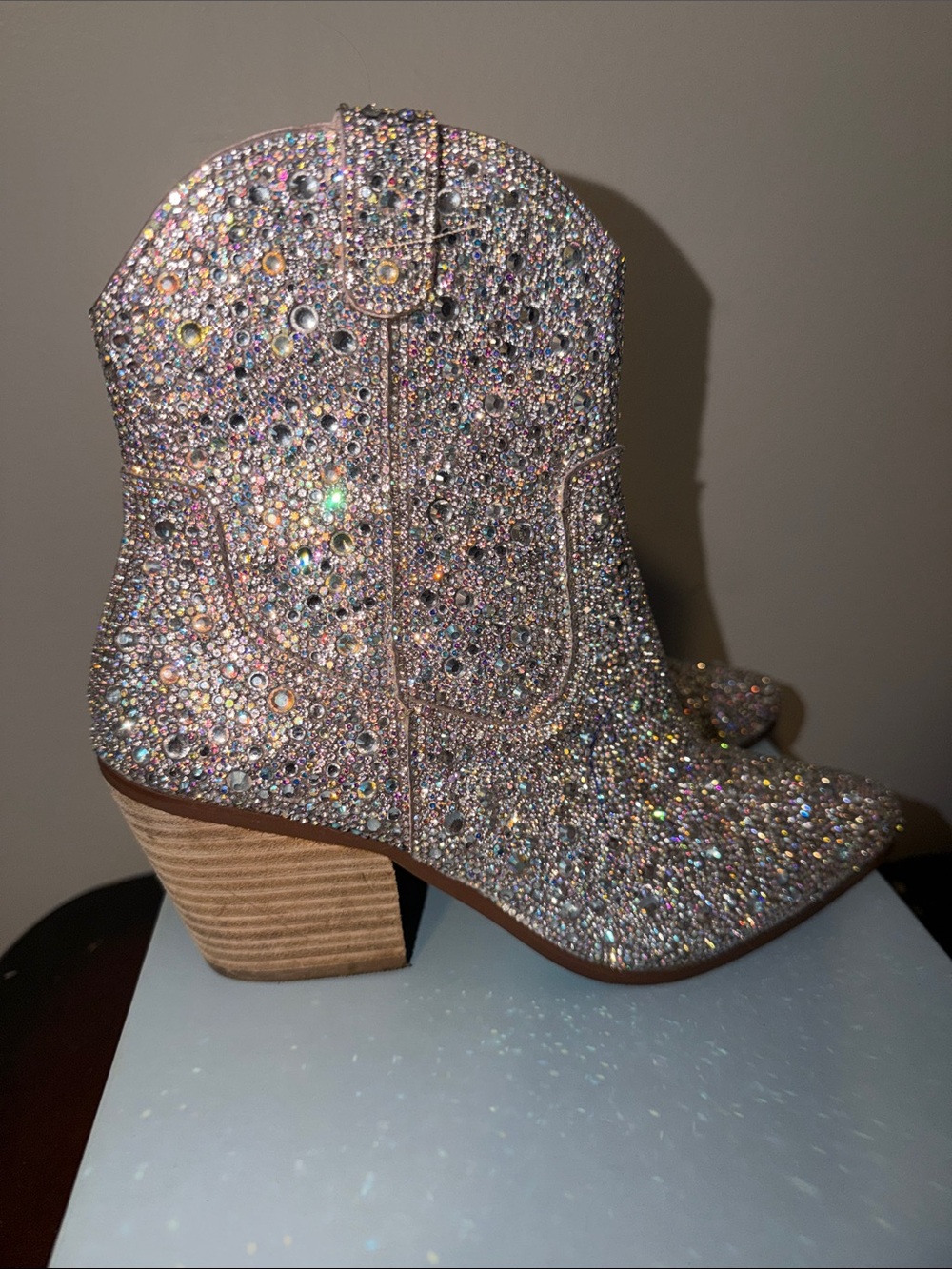 EUC Betsey Johnson Rose Gold Glitter Studded Western Ankle Boots - Picture 5 of 6